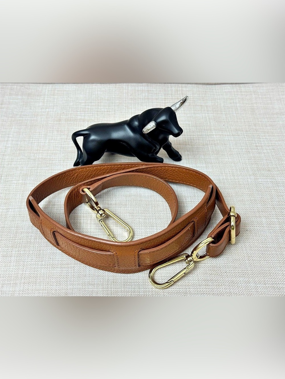 Brown pebble, leather crossbody shoulder strap